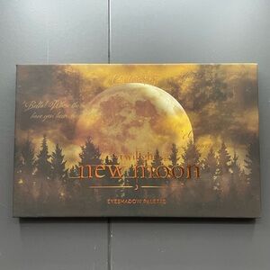 Colourpop New Moon Twilight eyeshadow palette